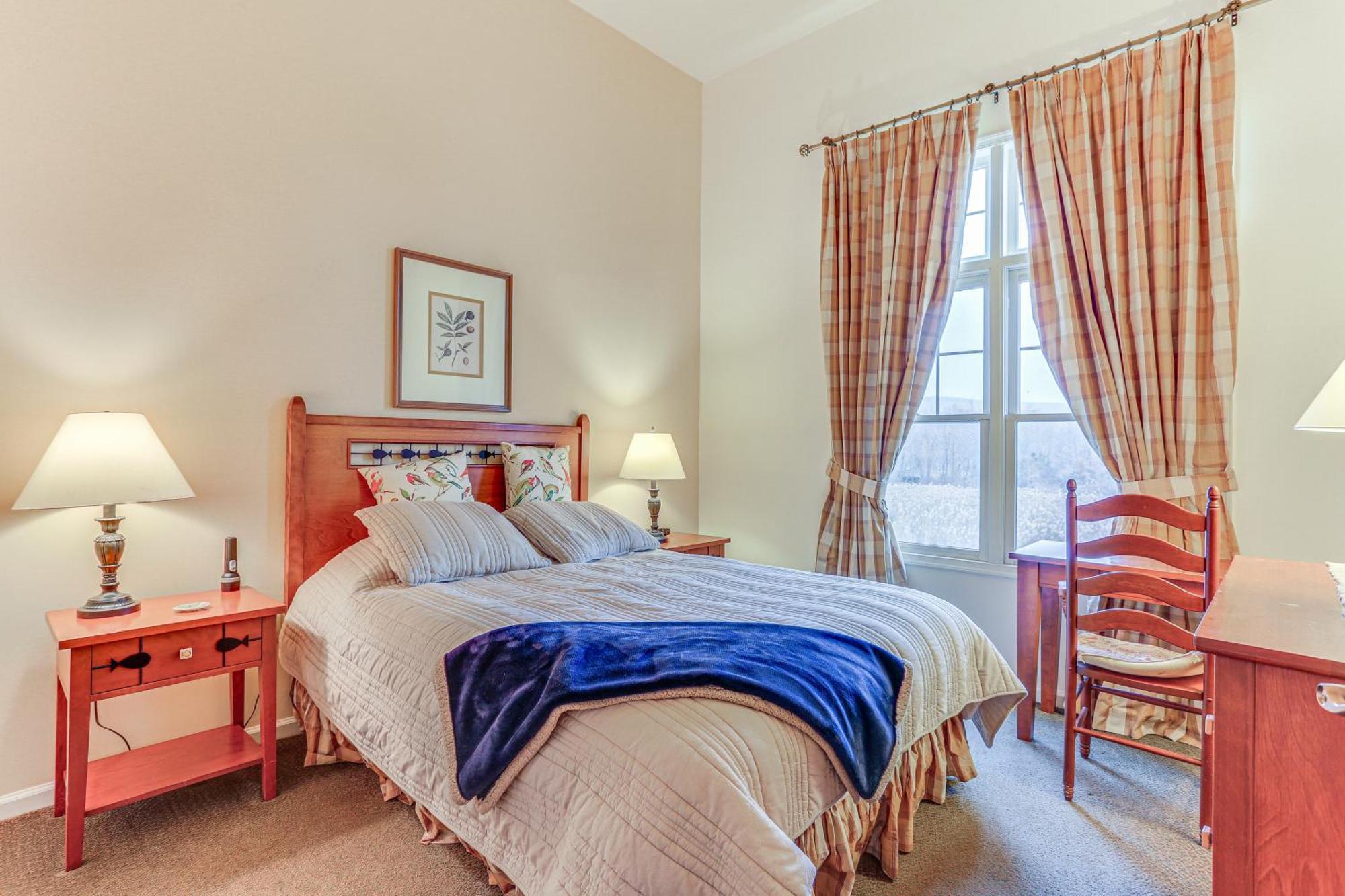 Spacious Condo With View Less Than 1 Mi To Mtn Creek Resort! Vernon Bagian luar foto