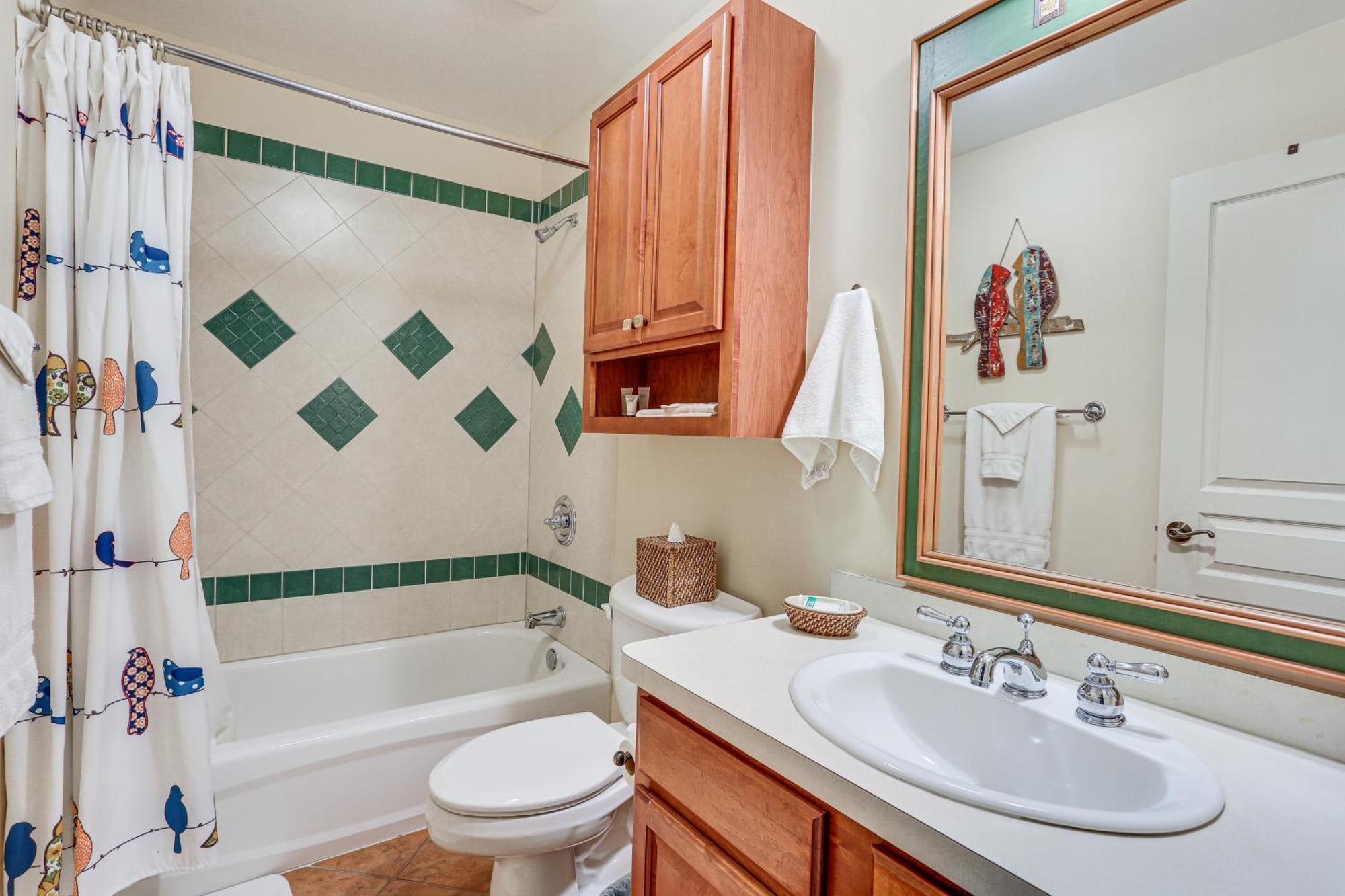 Spacious Condo With View Less Than 1 Mi To Mtn Creek Resort! Vernon Bagian luar foto
